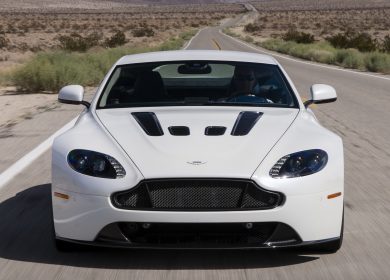 Aston Martin V12 Vantage S Wallpapers – British Beauty