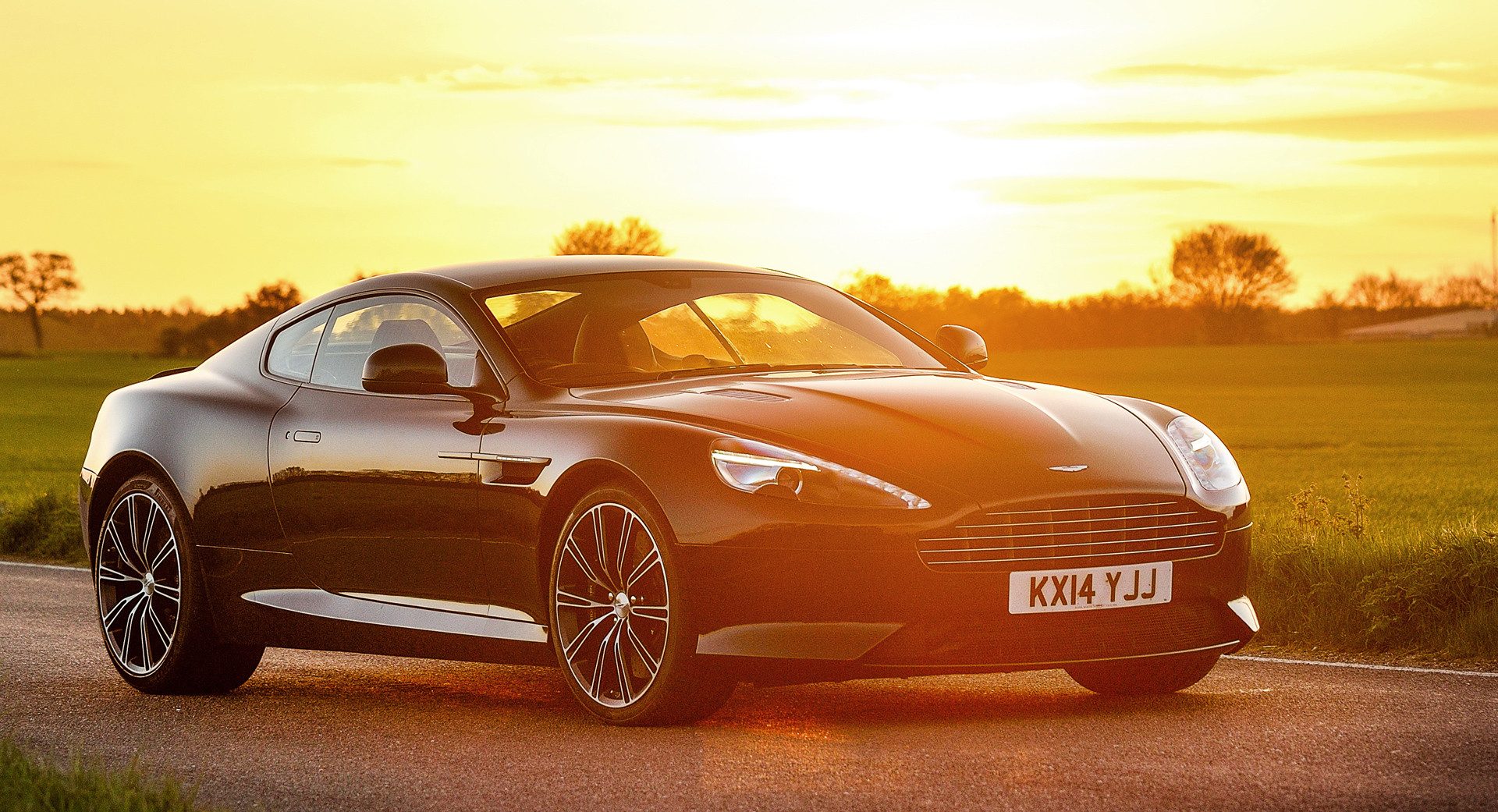 Aston Martin DB9 Carbon Edition
