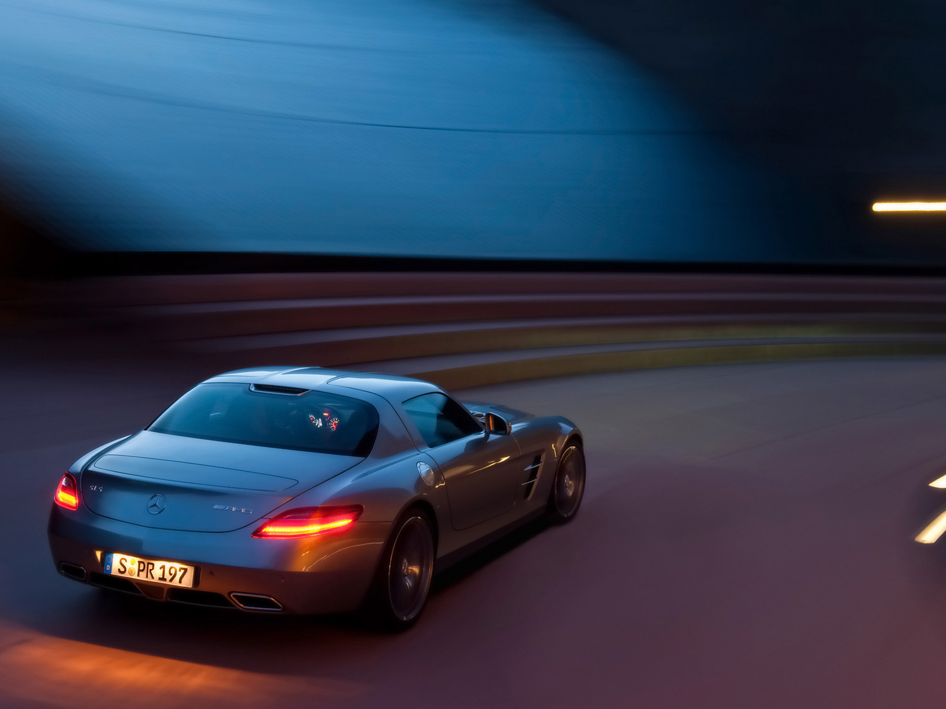 Mercedes-Benz SLS AMG Wallpapers