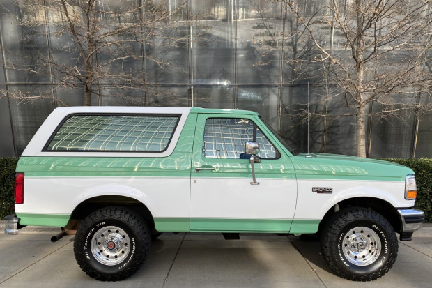 1995 Ford Bronco XLT 