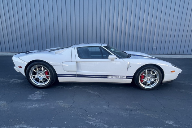 2005 Ford GT