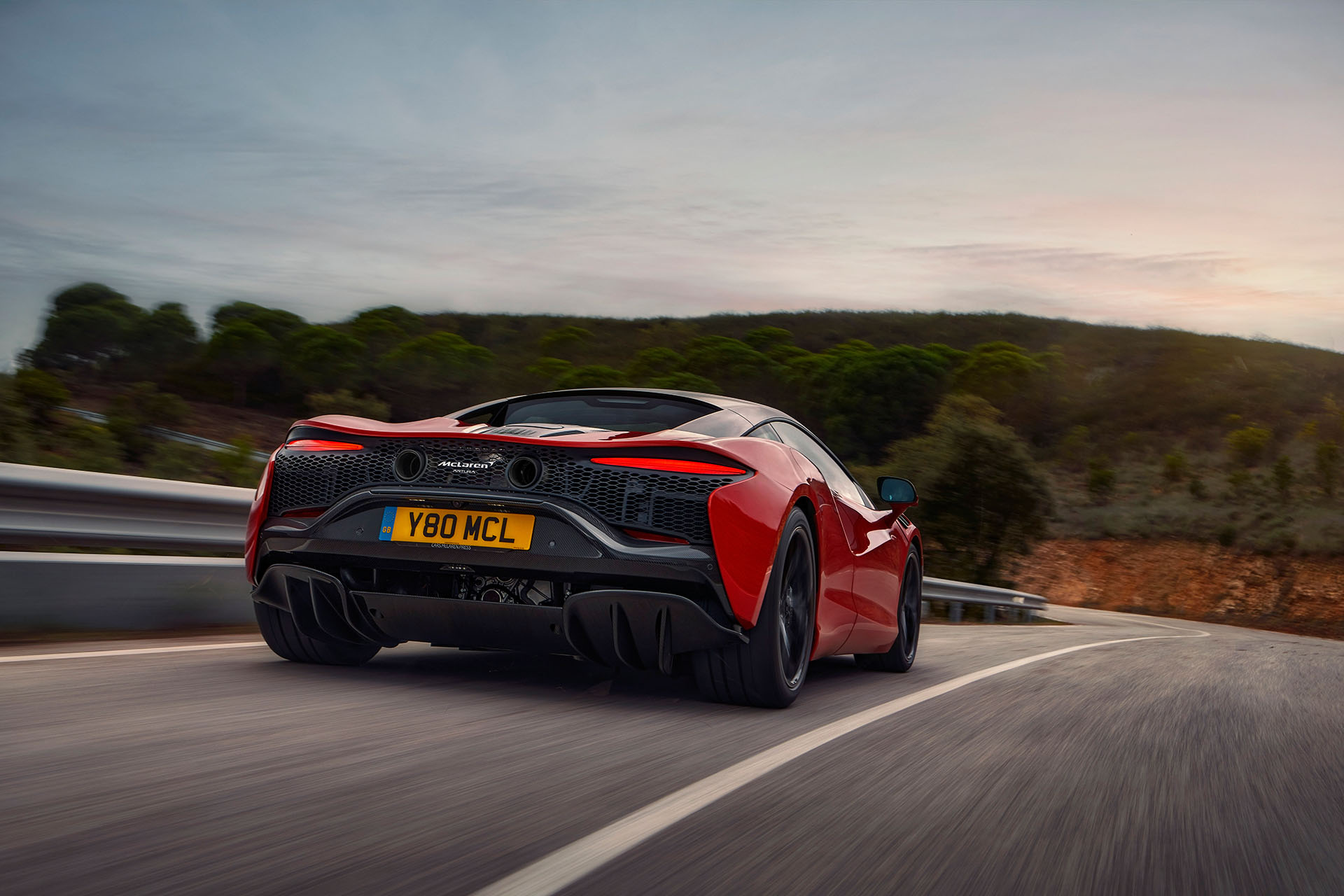2022 McLaren Artura