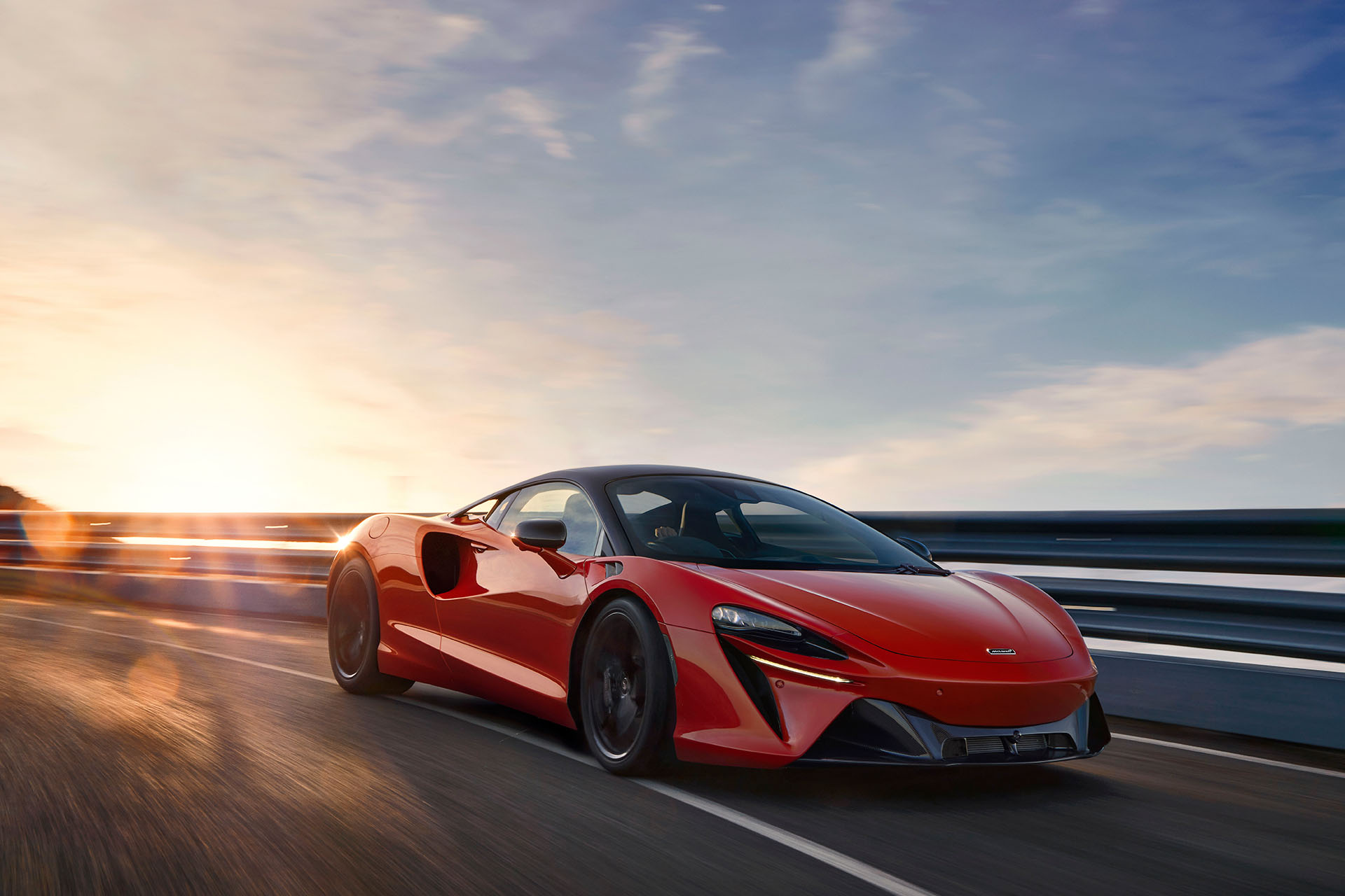 2022 McLaren Artura