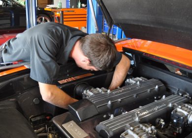 10 Essential garage tools to work on your Supercar