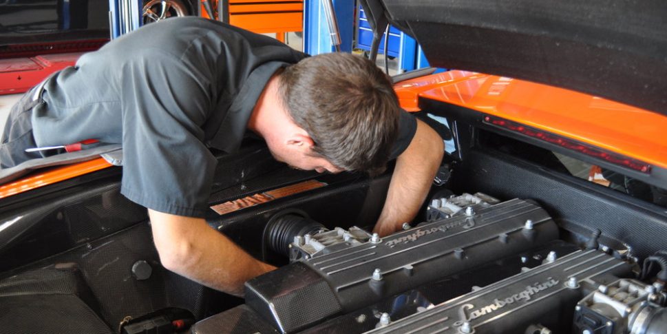 10 Essential garage tools to work on your Supercar : ASCO