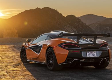 McLaren 620R – Final car just landed in the USA