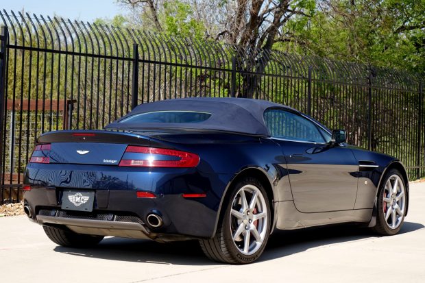 Aston Martin V8 Vantage
