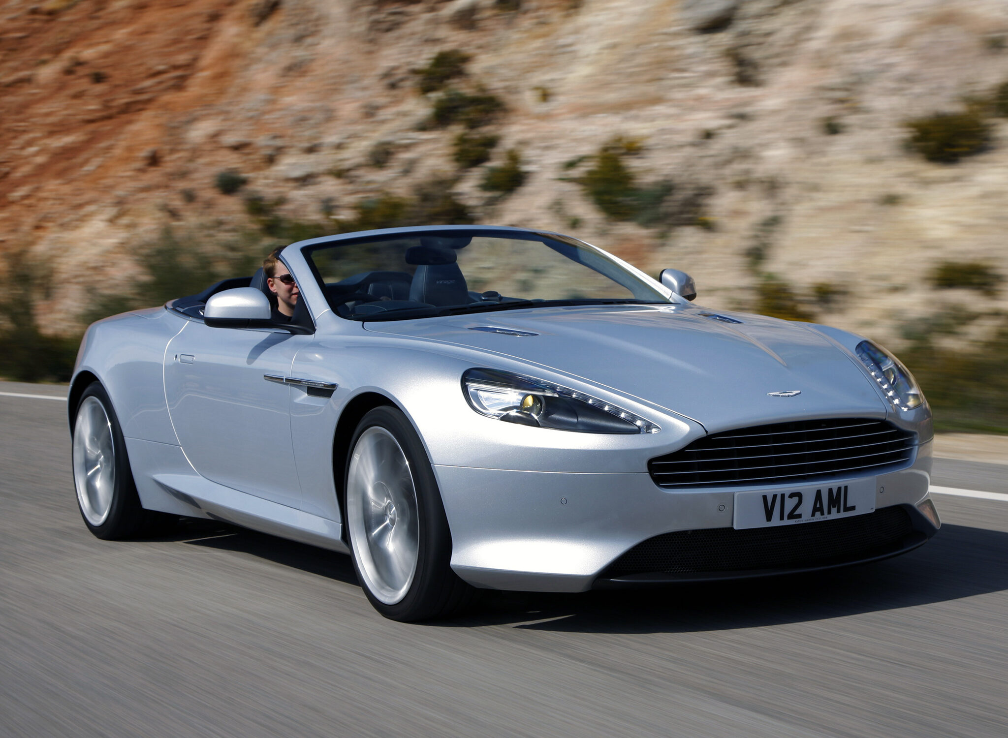 Aston Martin Virage Volante