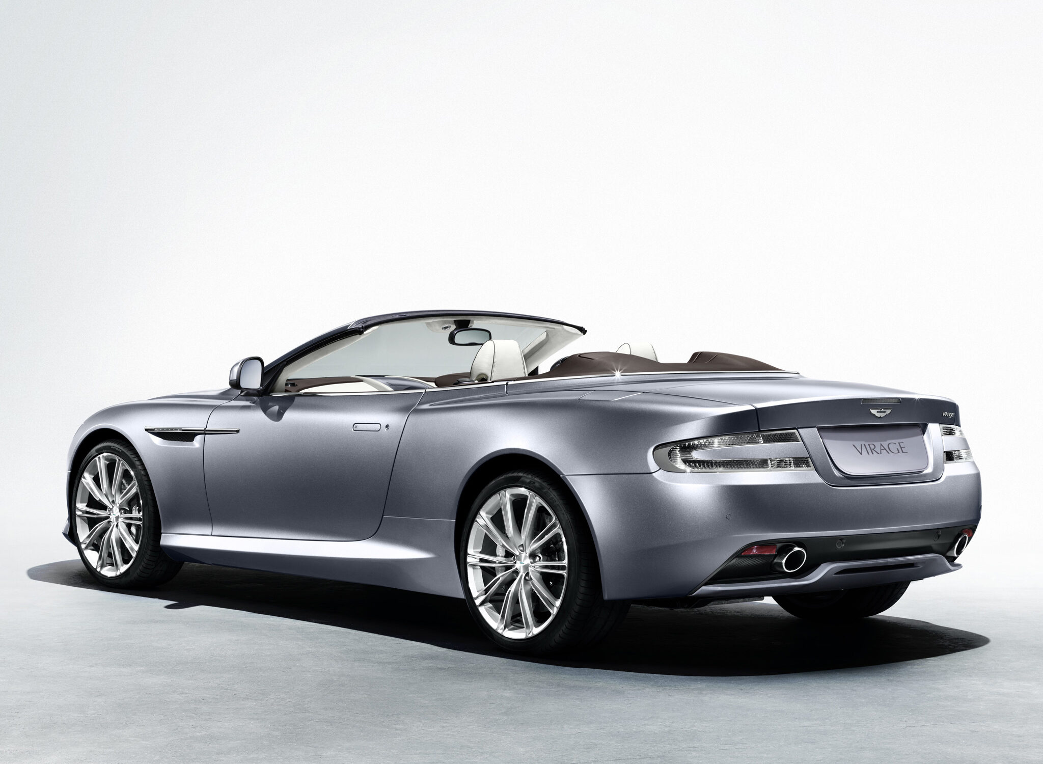 Aston Martin Virage Volante
