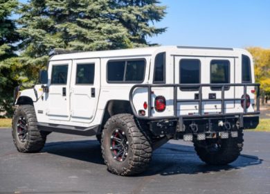 2000 Hummer H1 Four-Door Wagon up for grabs